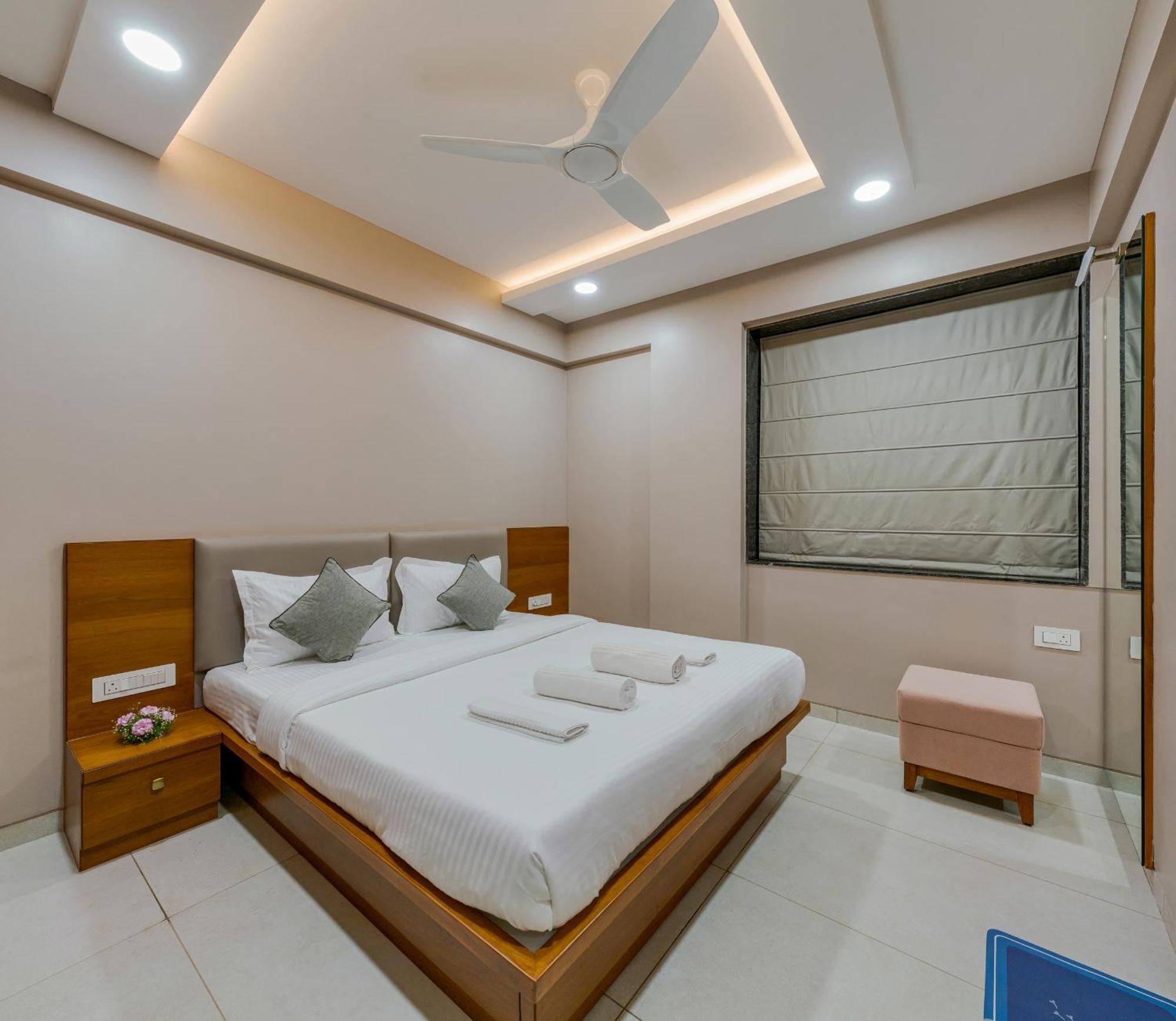 Orchid Avenue Hotel Kolhapur Exterior photo